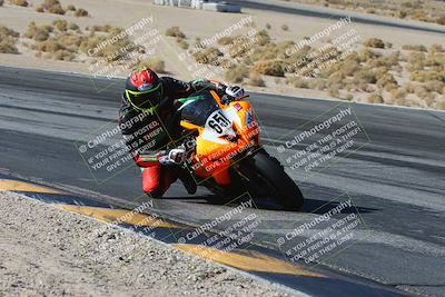 media/Dec-05-2024-Racers Edge (Thu) [[e102e0690b]]/2-A Group/Session 2 (Turn 12 Inside)/